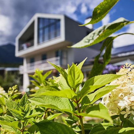 Apartmenthaus Haringer Novacella ภายนอก รูปภาพ